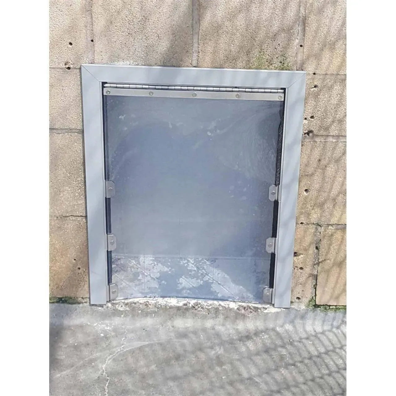 3-Sided Exterior Kennel Door - 0 - 215 / White | OmniaPaws