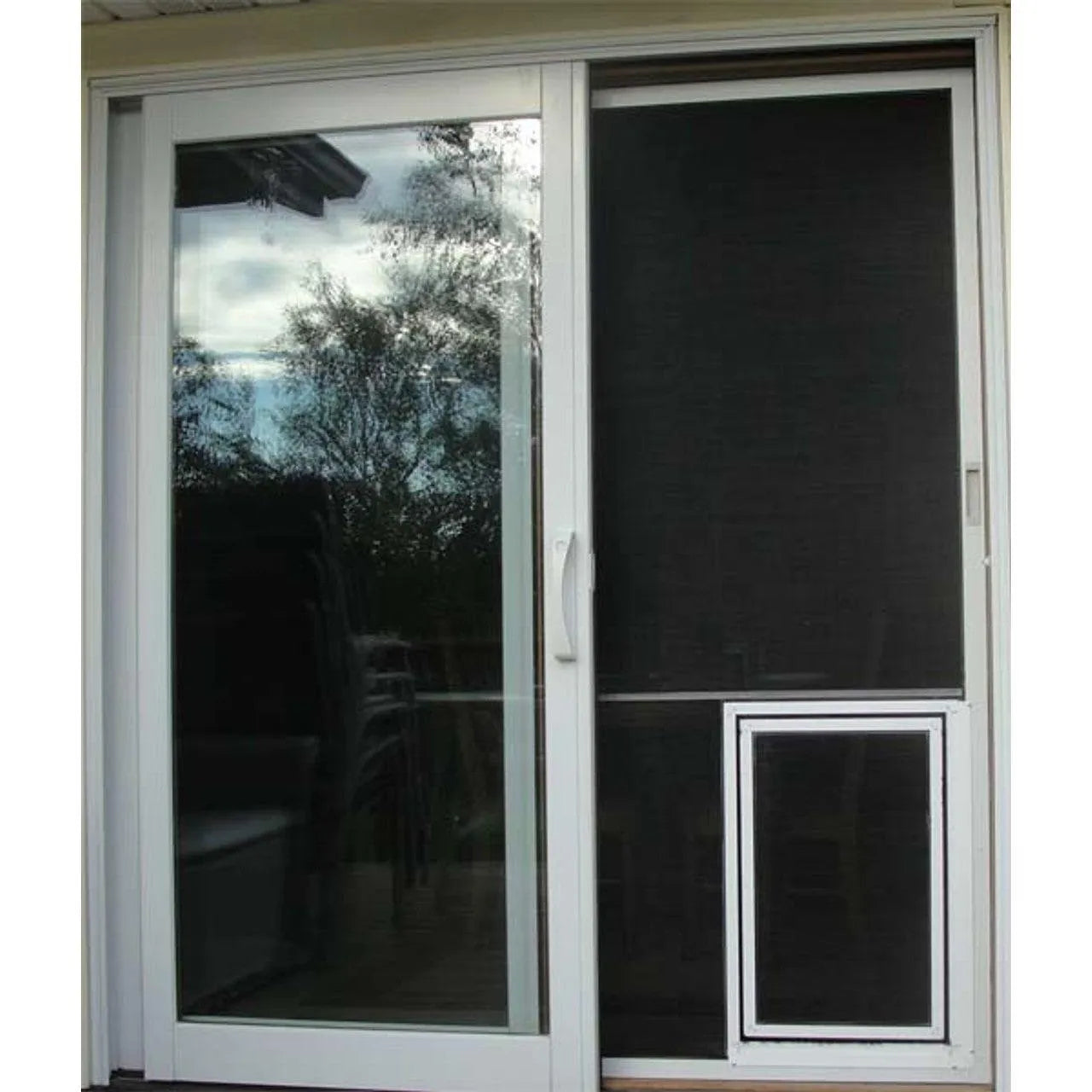 Screen Pet Door for Sliding Screens - Medium (7" x 9") / White | OmniaPaws