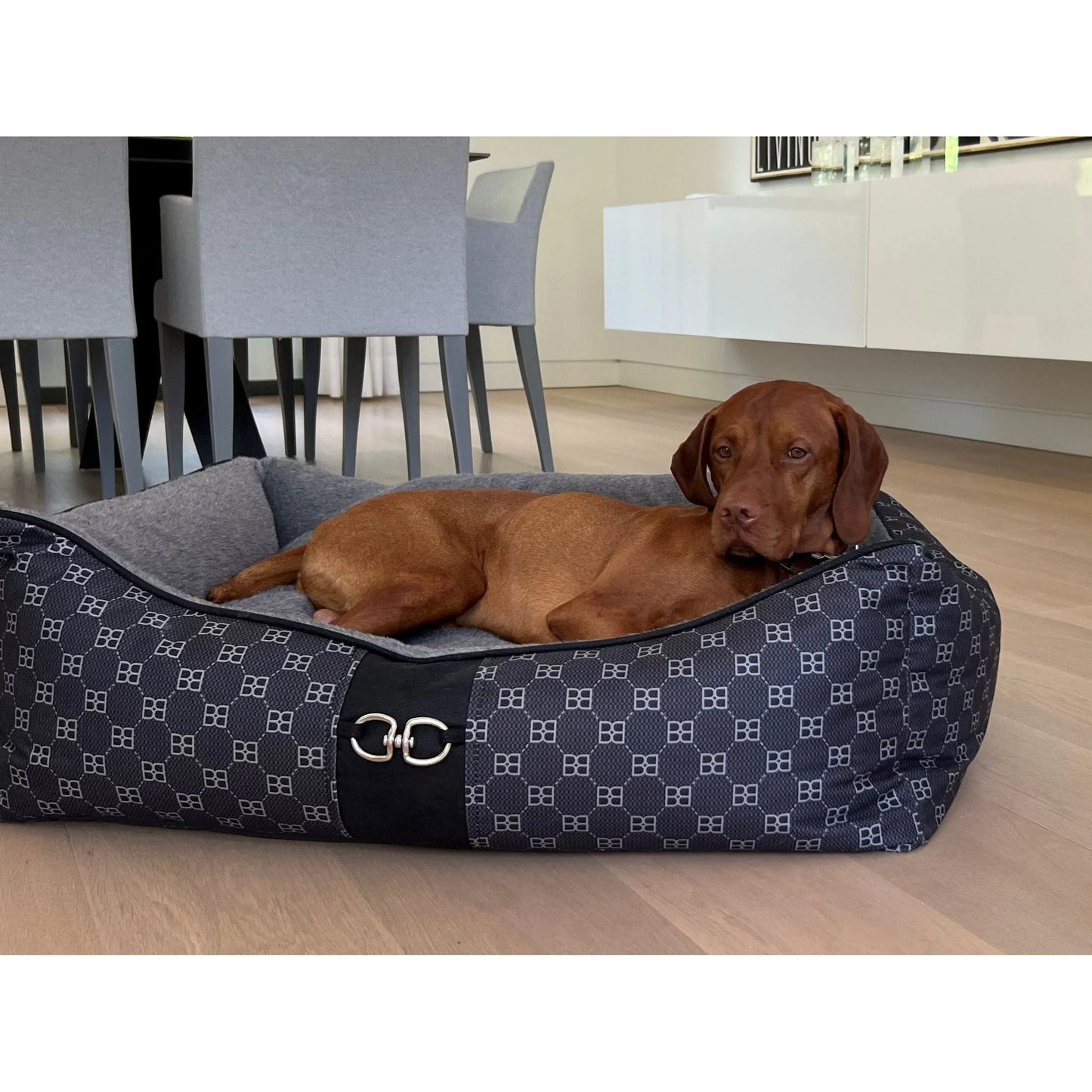 Bowsers Signature Scoop Dog Bed - Signature Coco / Microvelvet / Small | OmniaPaws