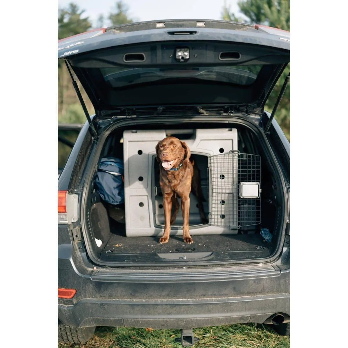 Dakota 283 2D Side Entry Kennel - Dark Granite / No Antimicrobial Protection | OmniaPaws