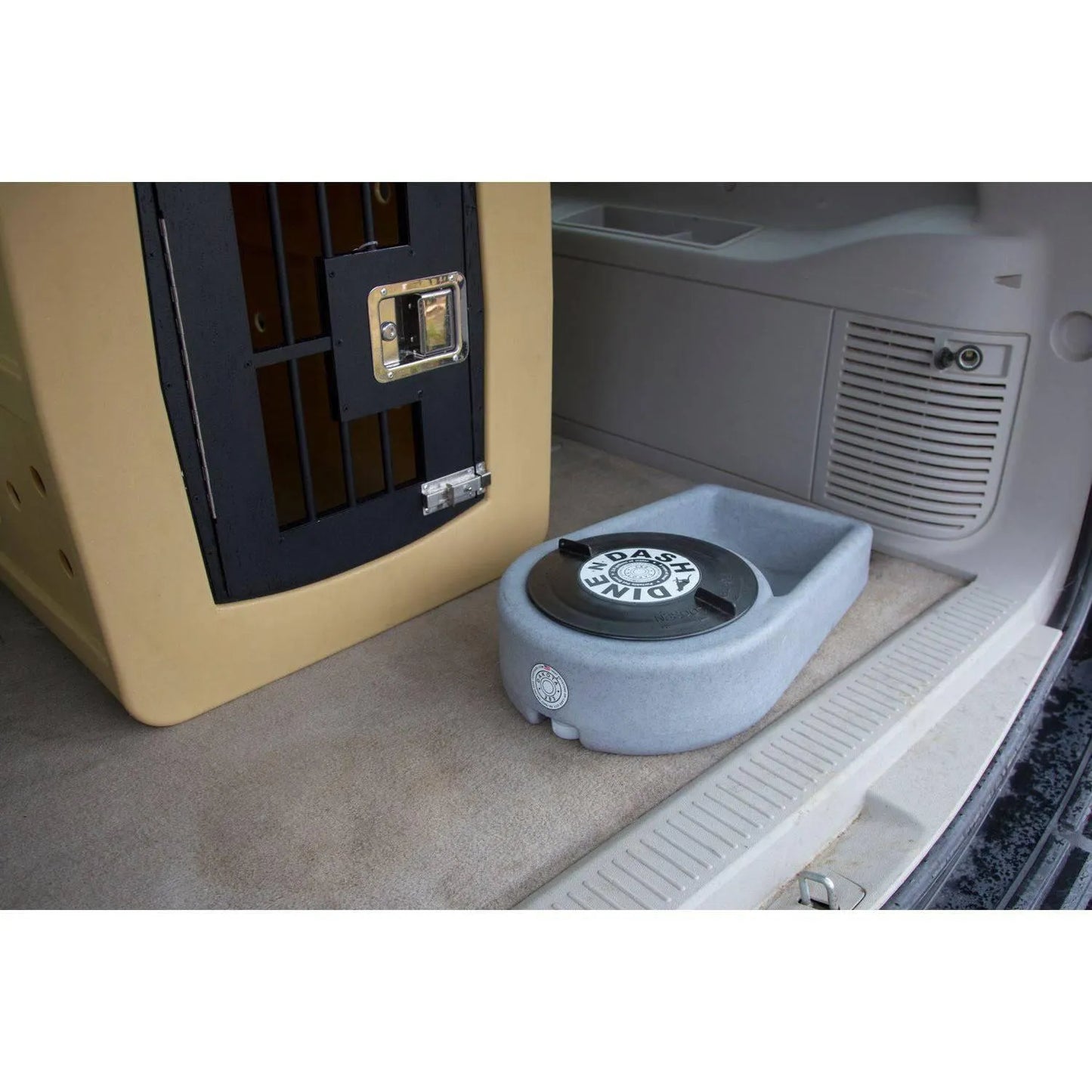 Dakota 283 Dine N Dash - Coyote Granite / No Antimicrobial Protection | OmniaPaws