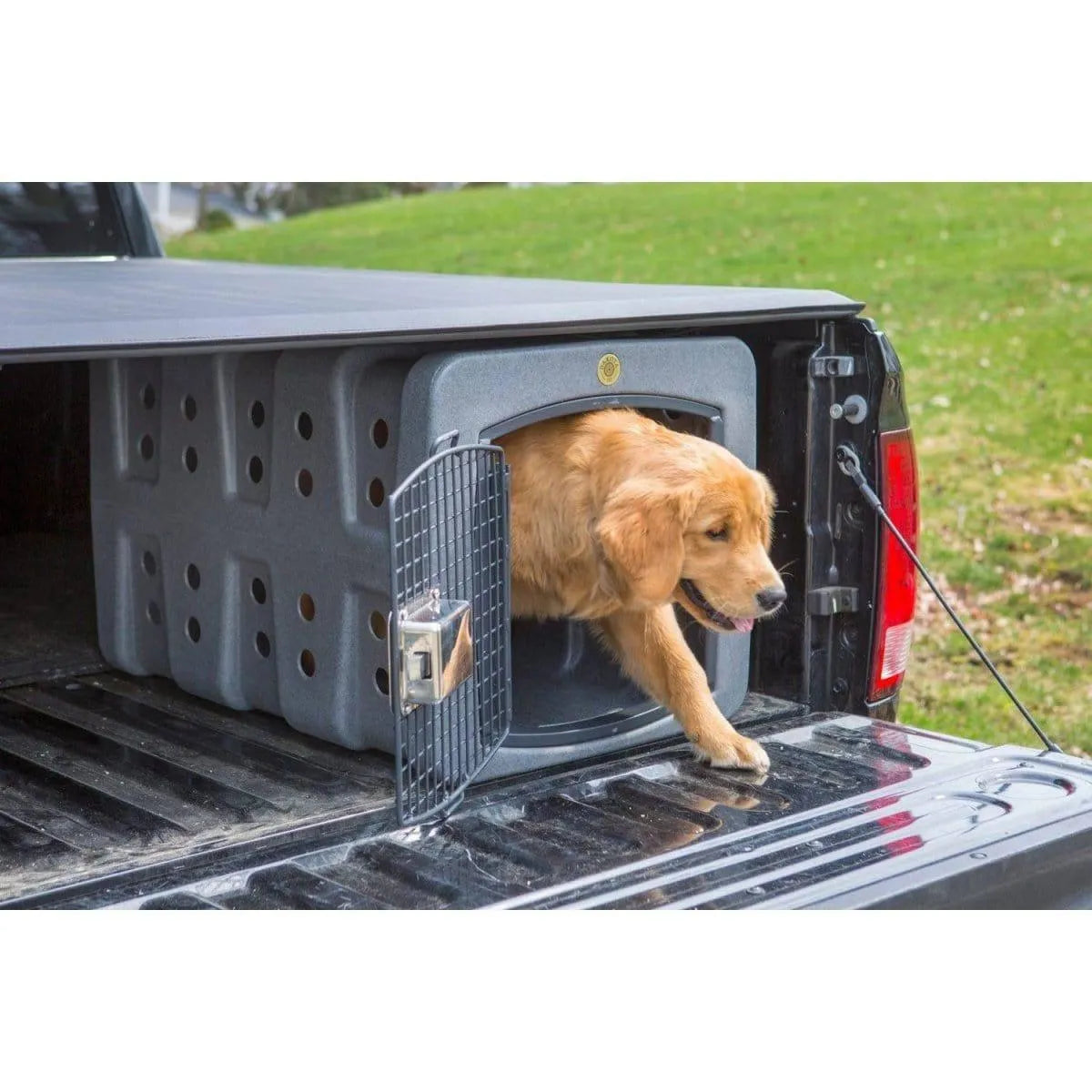 Dakota 283 T1 Low Profile Kennel - No Antimicrobial Protection / Coyote Granite | OmniaPaws