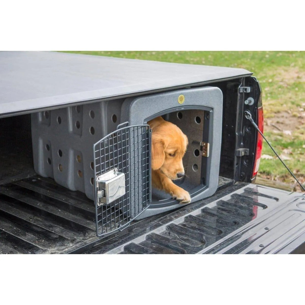 Dakota 283 T1 Low Profile Kennel - No Antimicrobial Protection / Coyote Granite | OmniaPaws