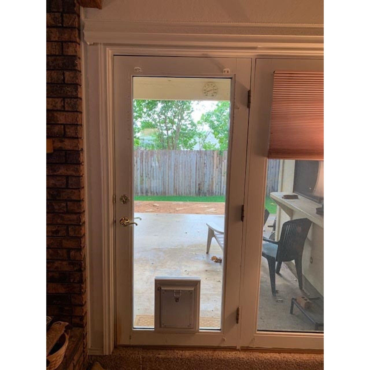 MaxSeal Pro In-Glass Pet Door